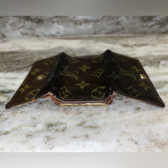 Vintage Louis Vuitton Monogram Key Case Holder - Picture 2 of 16
